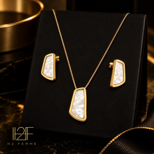 Conjunto Dourado Estilo Orgânico Madrepérola